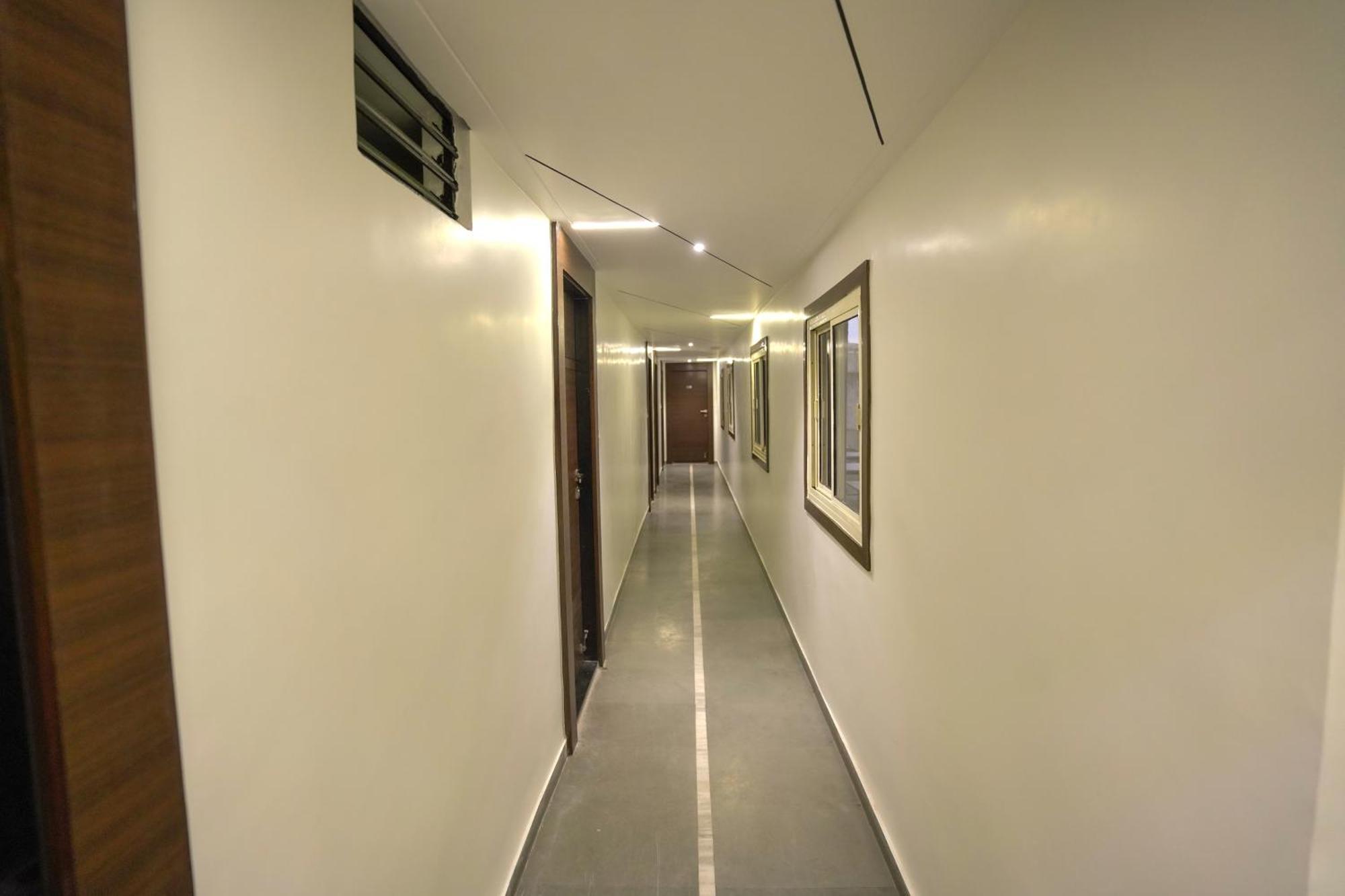 Hotel Shertown Ahmedabad Ngoại thất bức ảnh