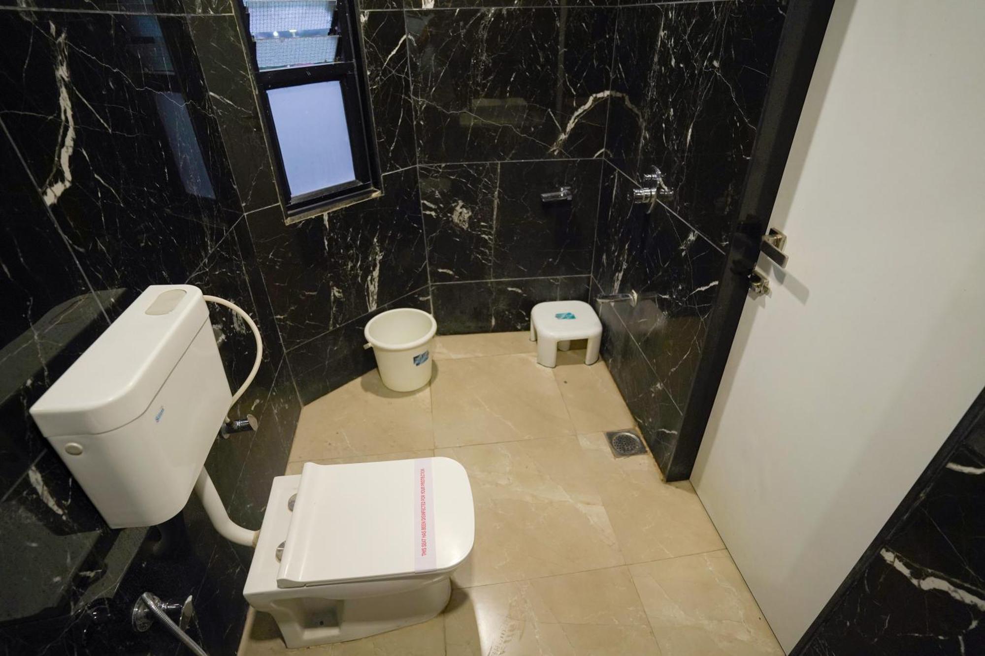 Hotel Shertown Ahmedabad Ngoại thất bức ảnh